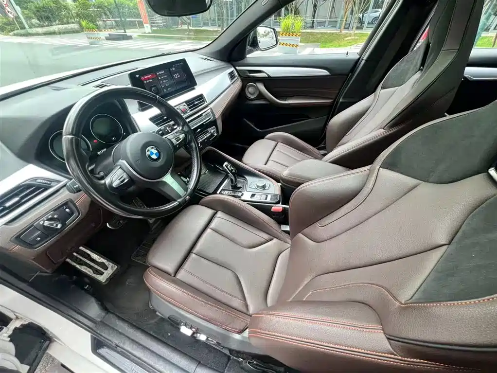 BMW X2 2022 — фото 14