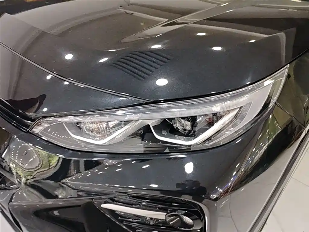 Toyota Wildlander 2023 — фото 18