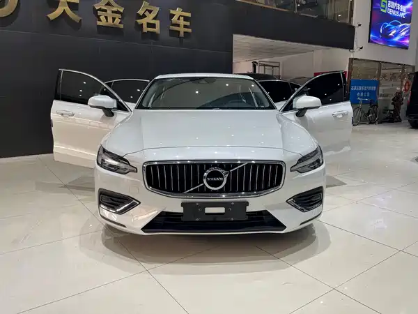Volvo S60 2021