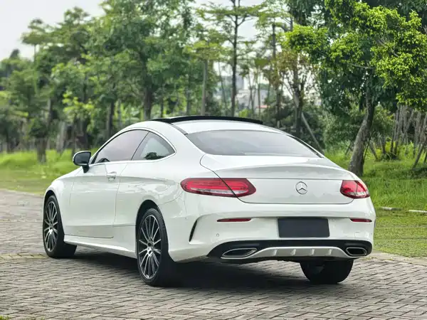 Mercedes-Benz C-Class 2016