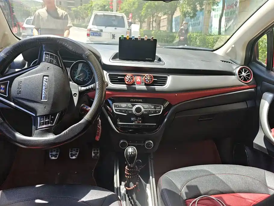 Haval H1 2016 — фото 12