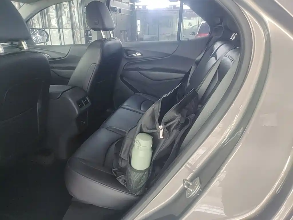 Chevrolet Equinox 2017 — фото 17