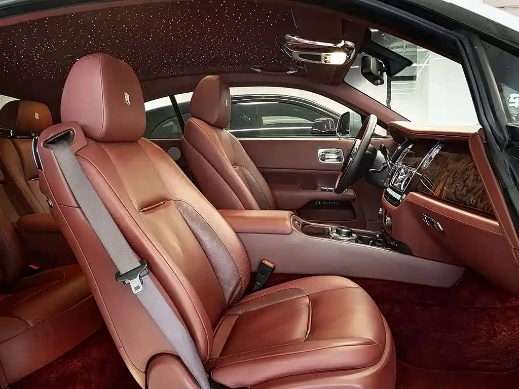 Rolls-Royce Wraith 2015 — фото 6