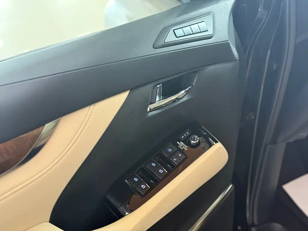 Toyota Alphard 2018 — фото 6
