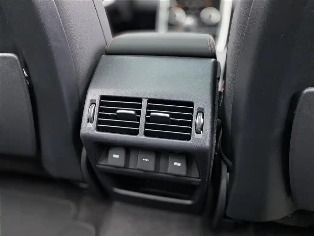 Land Rover Discovery Sport 2021 — фото 22