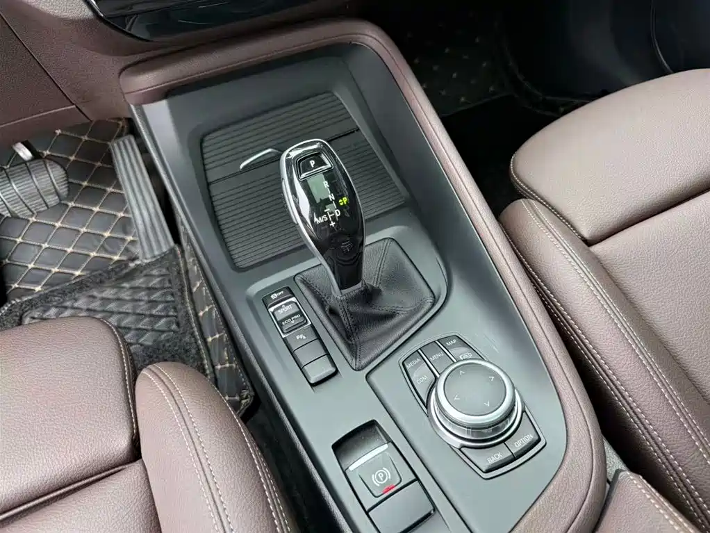BMW X1 2022 — фото 11
