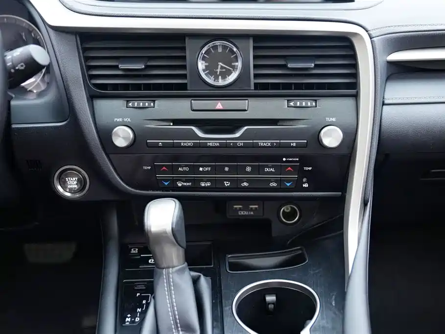 Lexus RX 2022 — фото 10