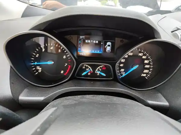 Ford Kuga 2014