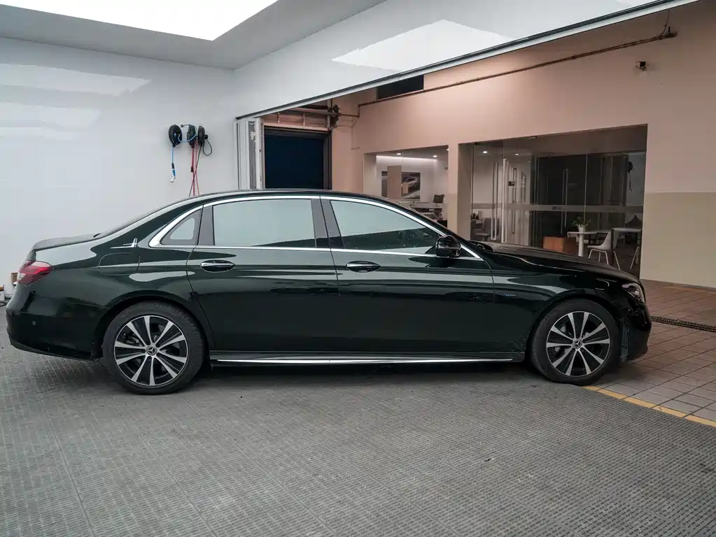 Mercedes-Benz E-Class New Energy 2021 — фото 4