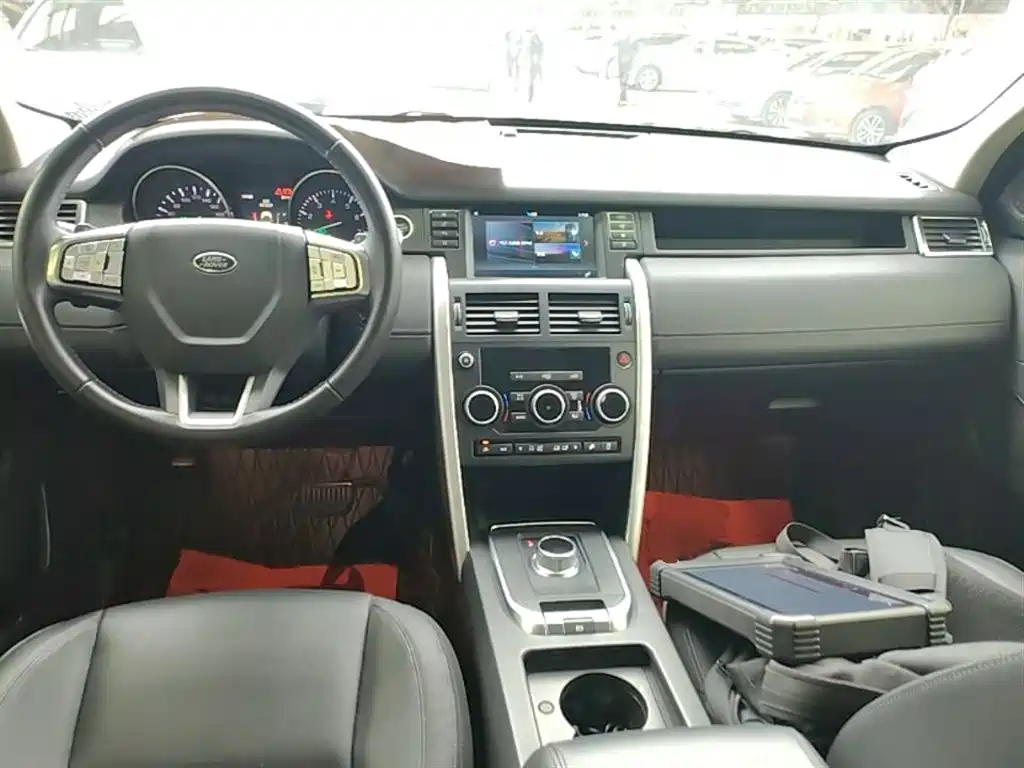 Land Rover Discovery Sport 2016 — фото 10