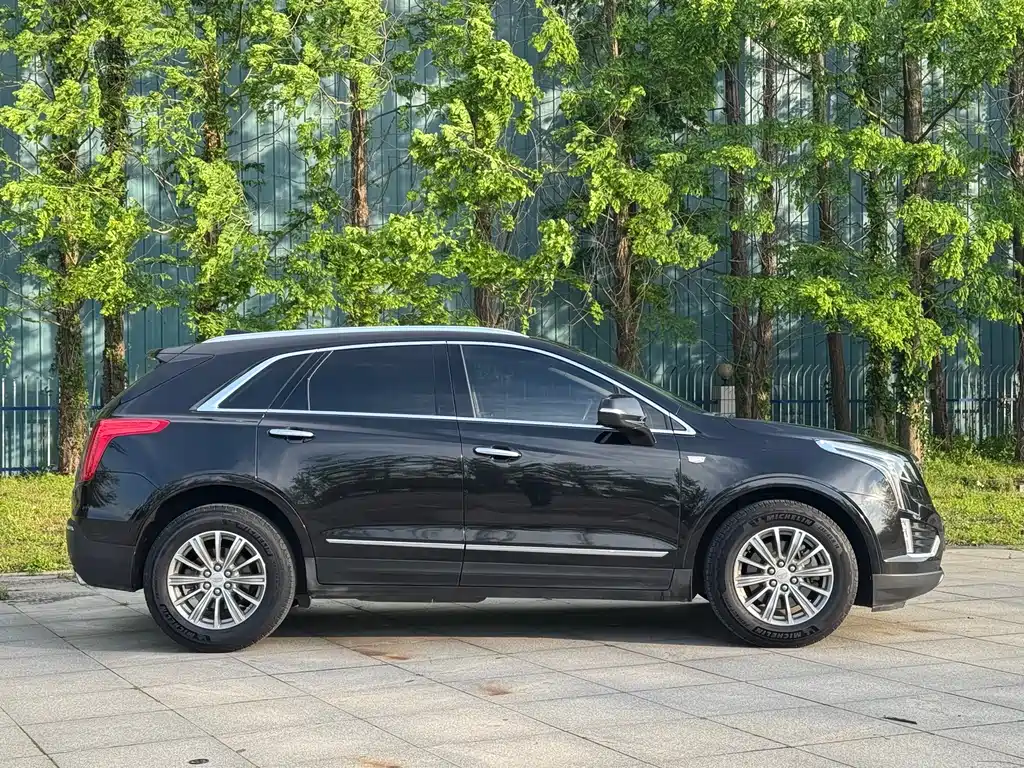 Cadillac XT5 2016 — фото 4