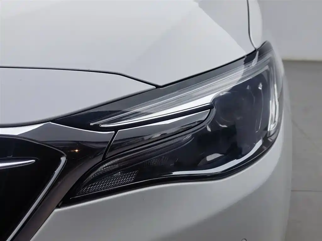 Buick Excelle 2019 — фото 7
