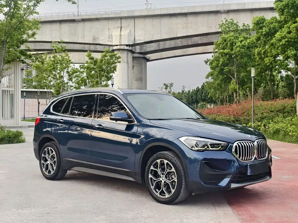BMW X1 2020 — фото 3