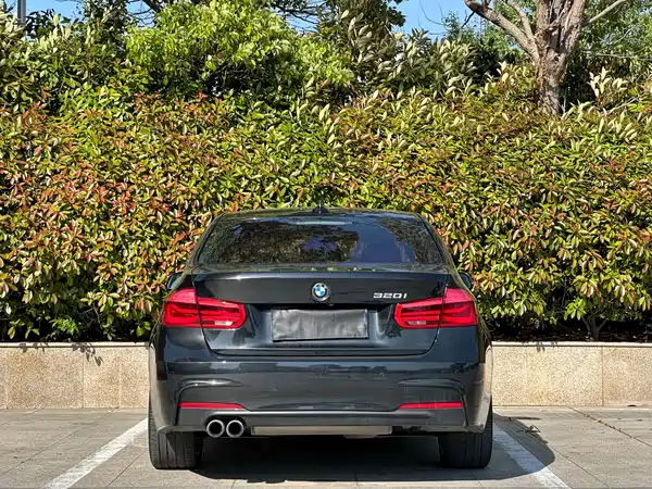 BMW 3 Series 2018