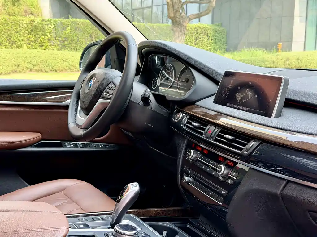 BMW X5 2014 — фото 19
