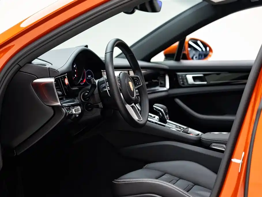 Porsche Panamera 2020 — фото 10