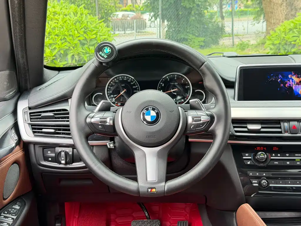 BMW X6 2019 — фото 10