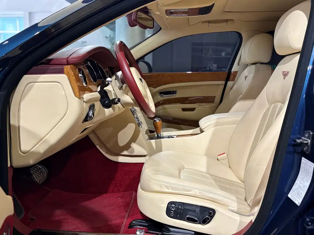 Bentley Mulsanne 2013 — фото 11