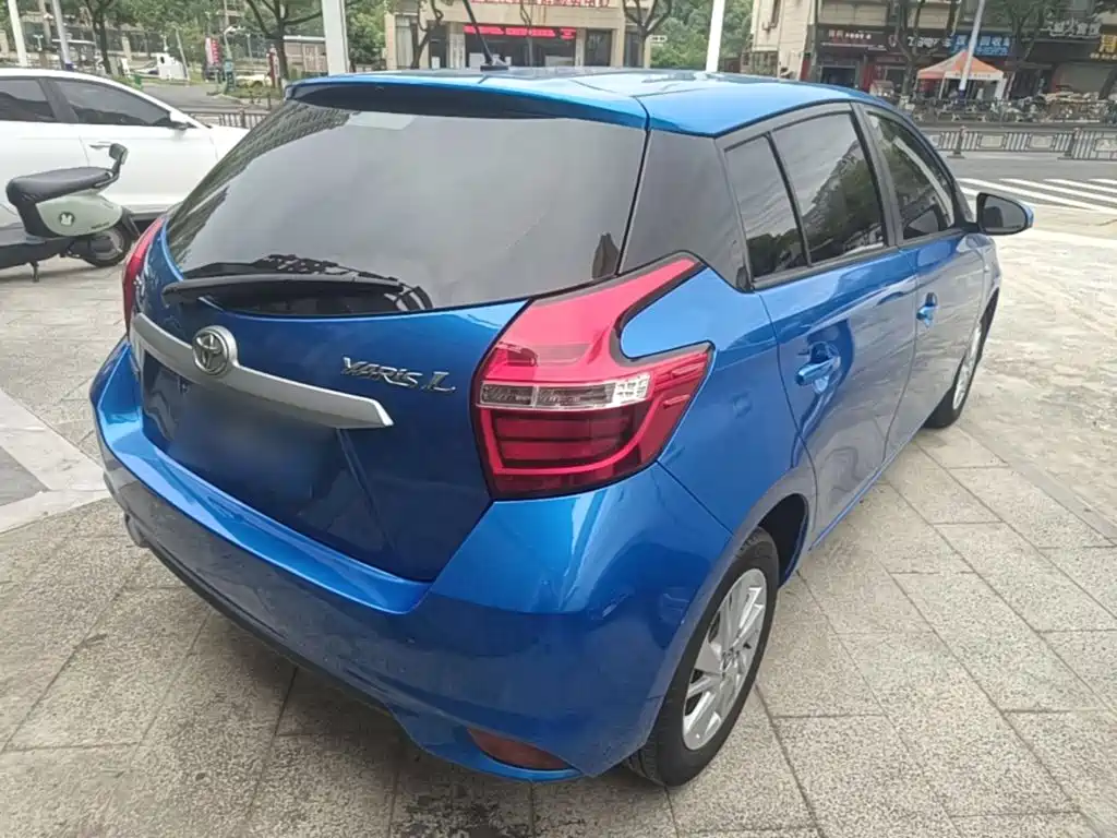Toyota Yaris L 2016 — фото 7