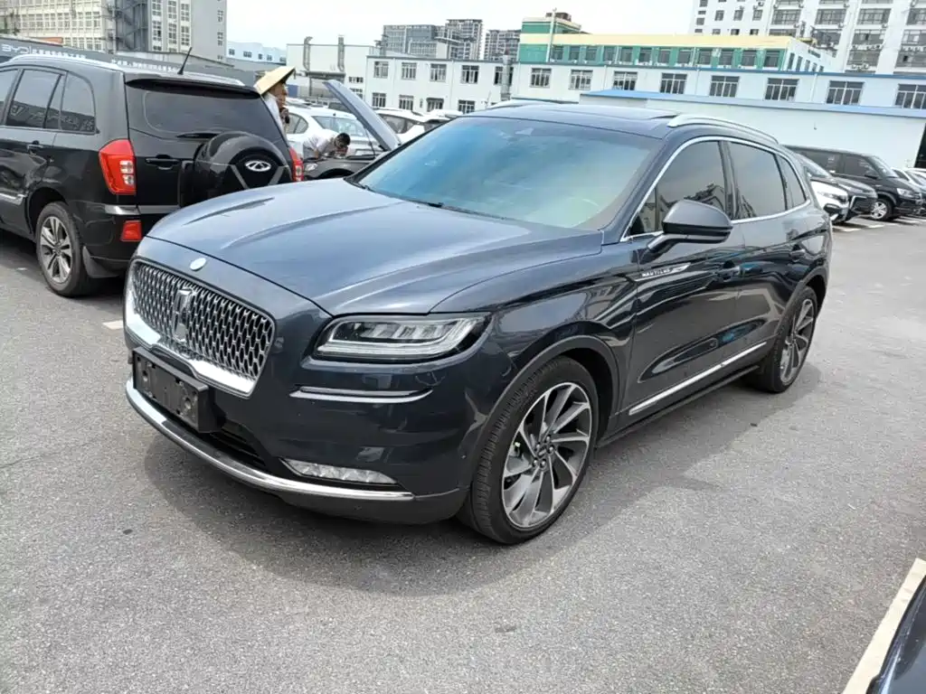 Lincoln Nautilus 2022