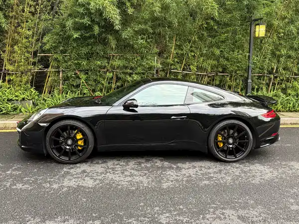 Porsche 911 2016