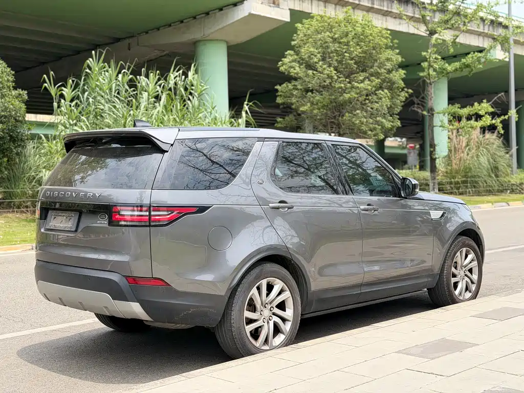 Land Rover Discovery 2018 — фото 6