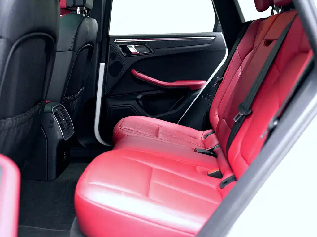 Porsche Macan 2019 — фото 15