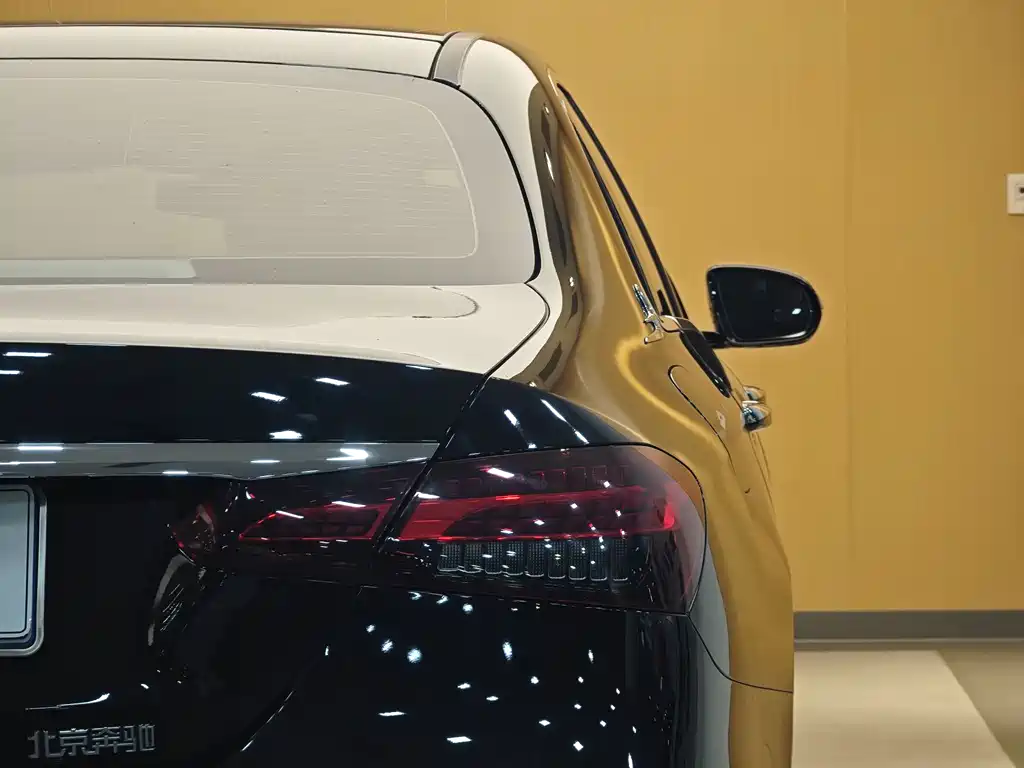 Mercedes-Benz E-Class 2023 — фото 28