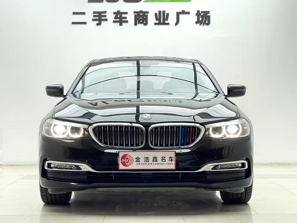 BMW 5 Series 2018 — фото 2