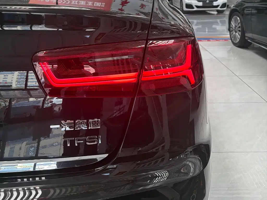 Audi A6L 2018 — фото 11