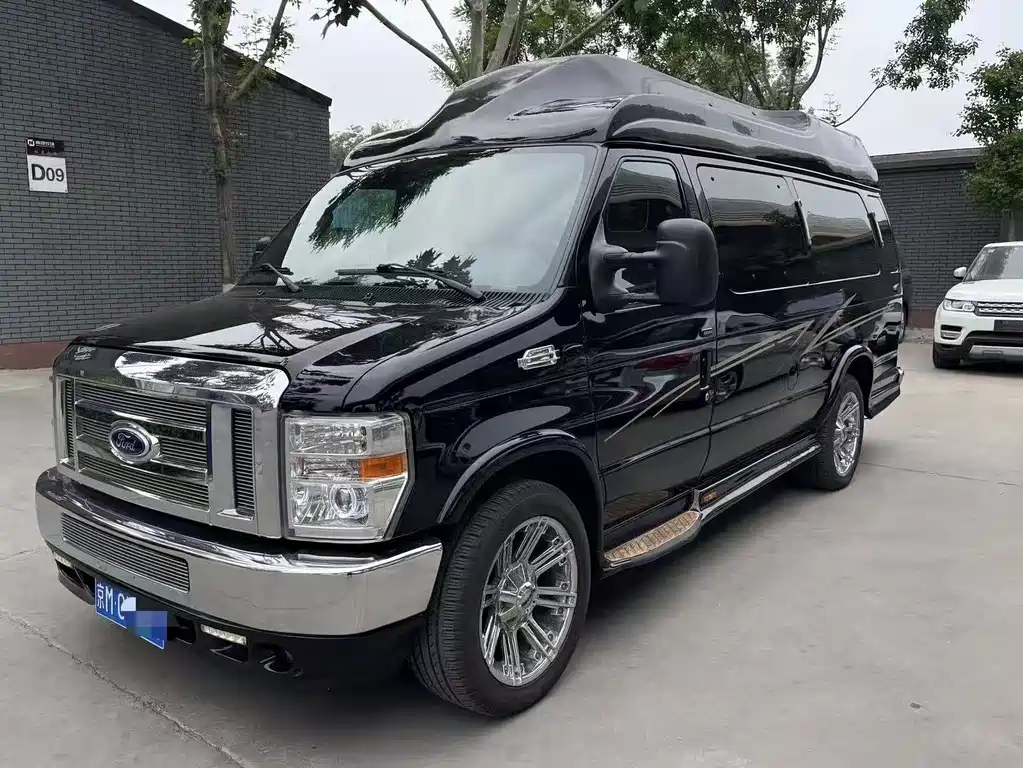 Ford E350 2015 — фото 2