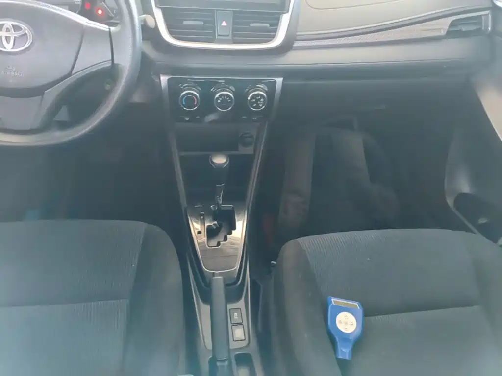 Toyota Yaris L 2018 — фото 14