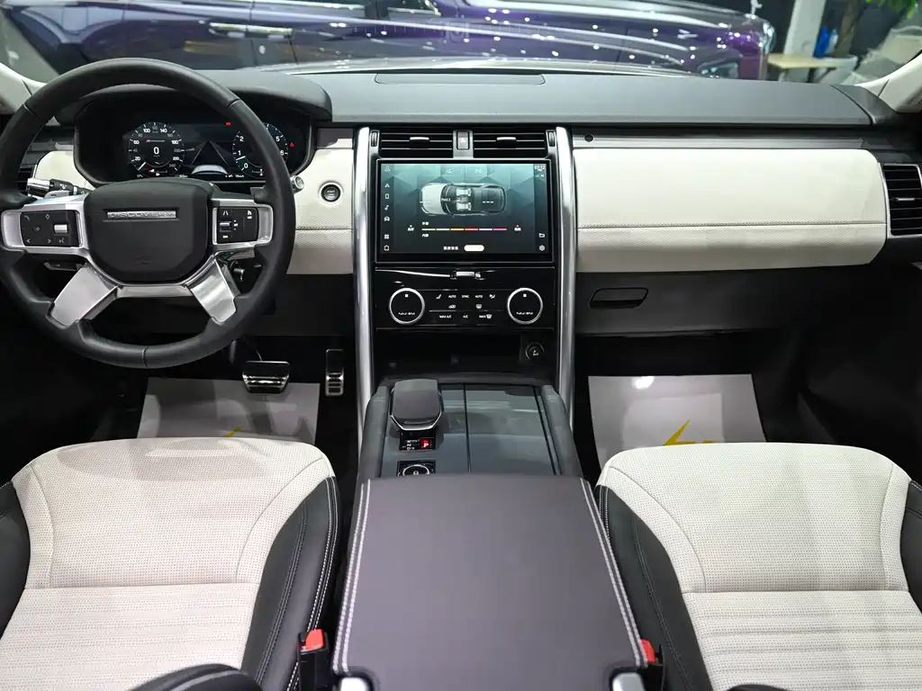 Land Rover Discovery 2022 — фото 13
