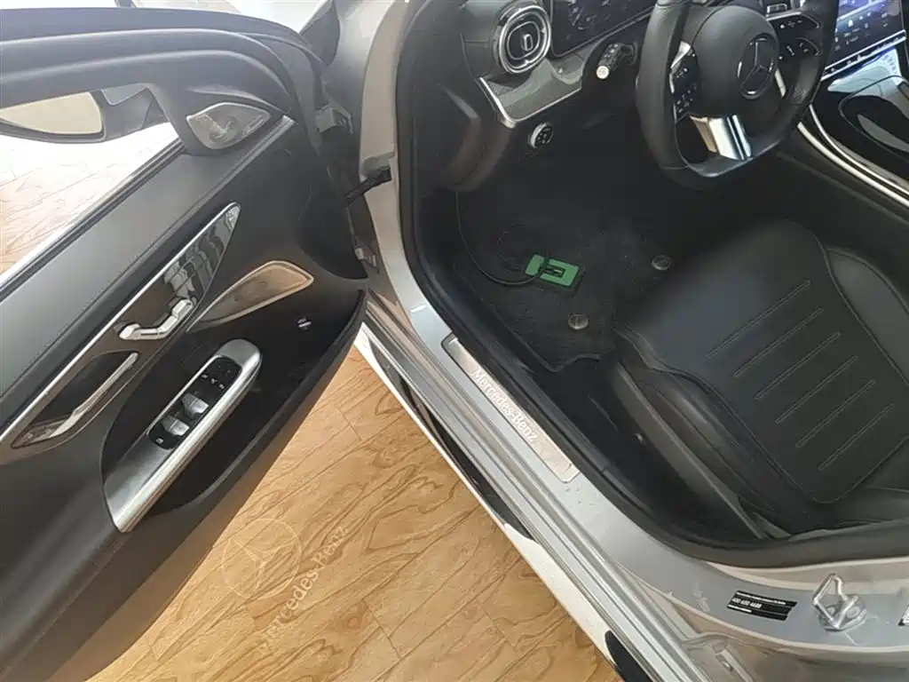 Mercedes-Benz C-Class 2022 — фото 16