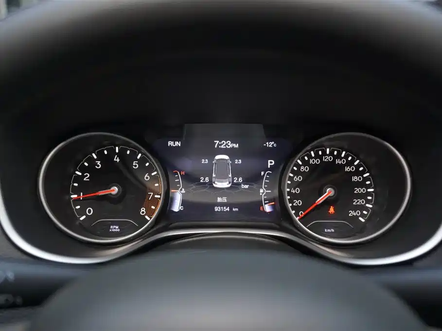 Jeep Compass 2019 — фото 9