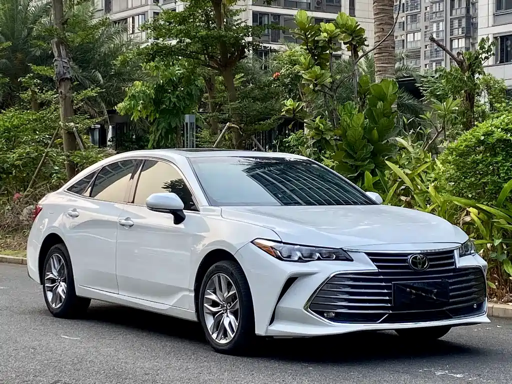 Toyota Avalon 2019 — фото 3