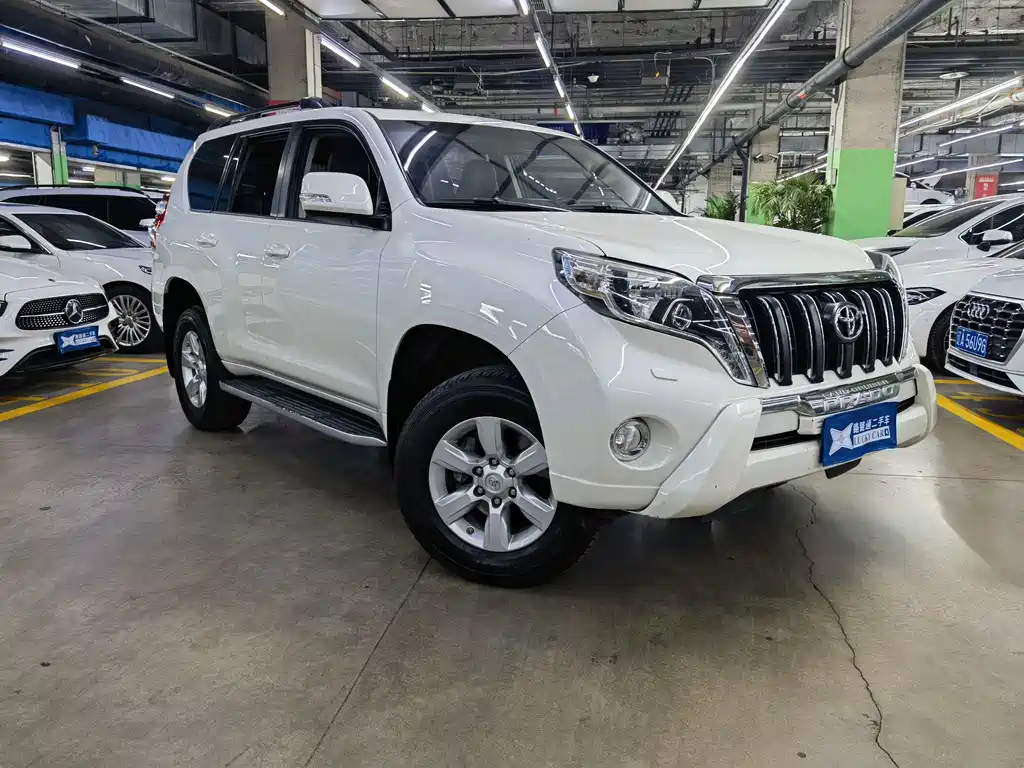Toyota Prado 2016 — фото 3