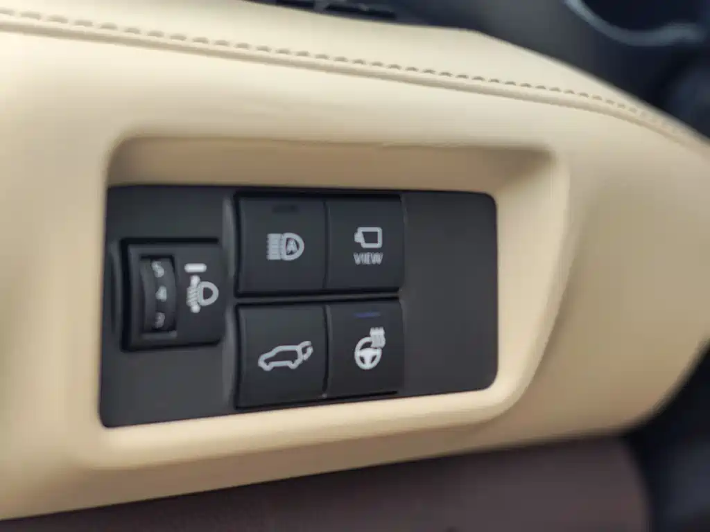 Toyota Highlander 2022 — фото 15
