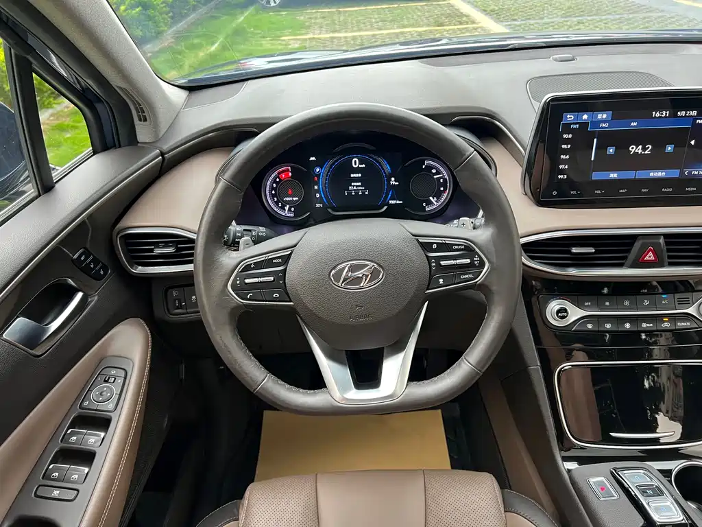 Hyundai Santa Fe 2020 — фото 15