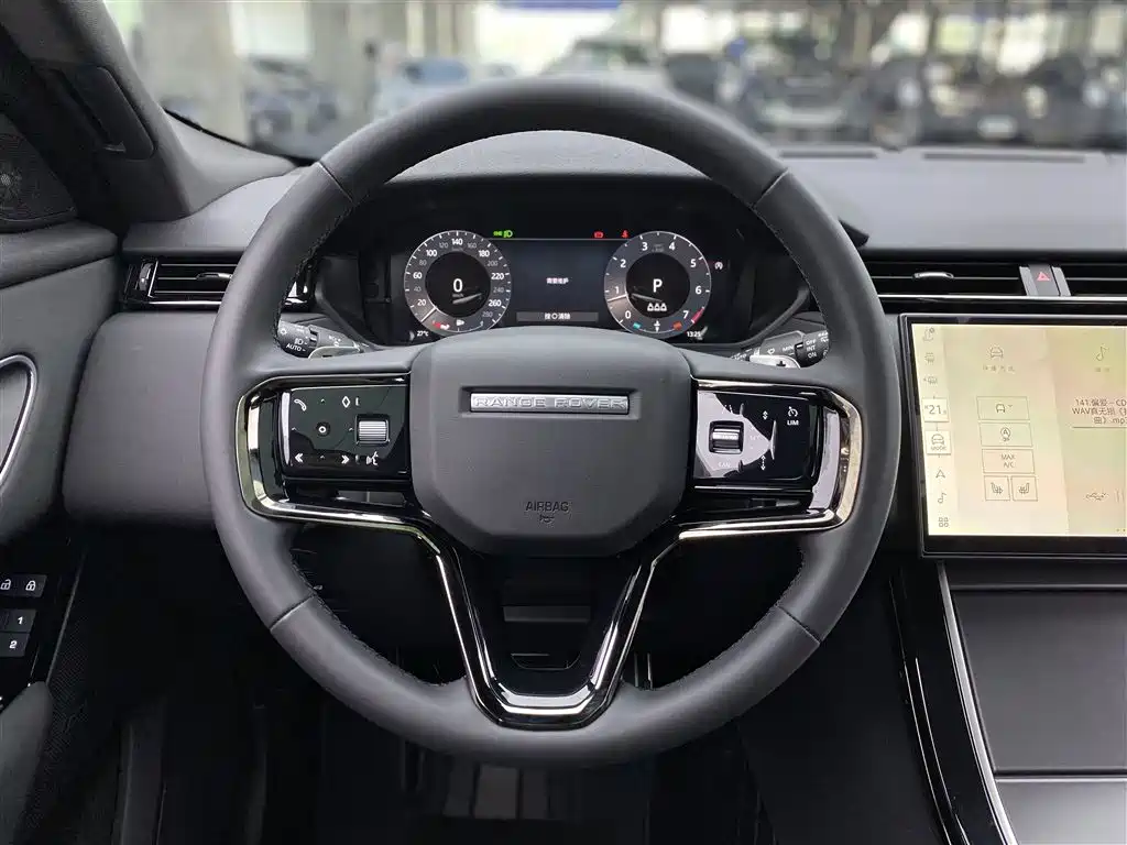Land Rover Range Rover Velar 2024 — фото 14