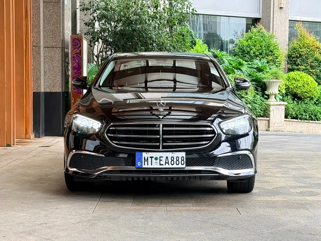 Mercedes-Benz E-Class 2022 — фото 2