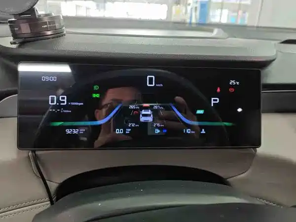 Geely Boyue L 2025