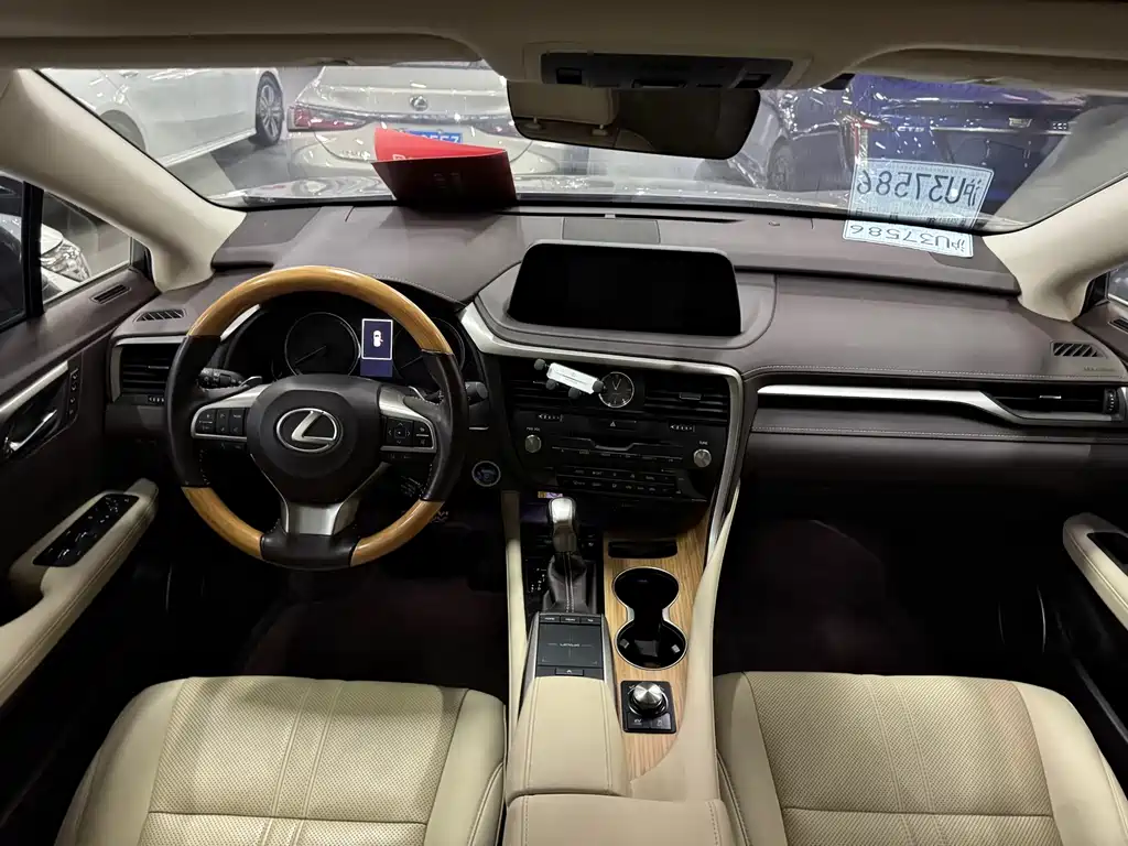 Lexus RX 2020 — фото 13