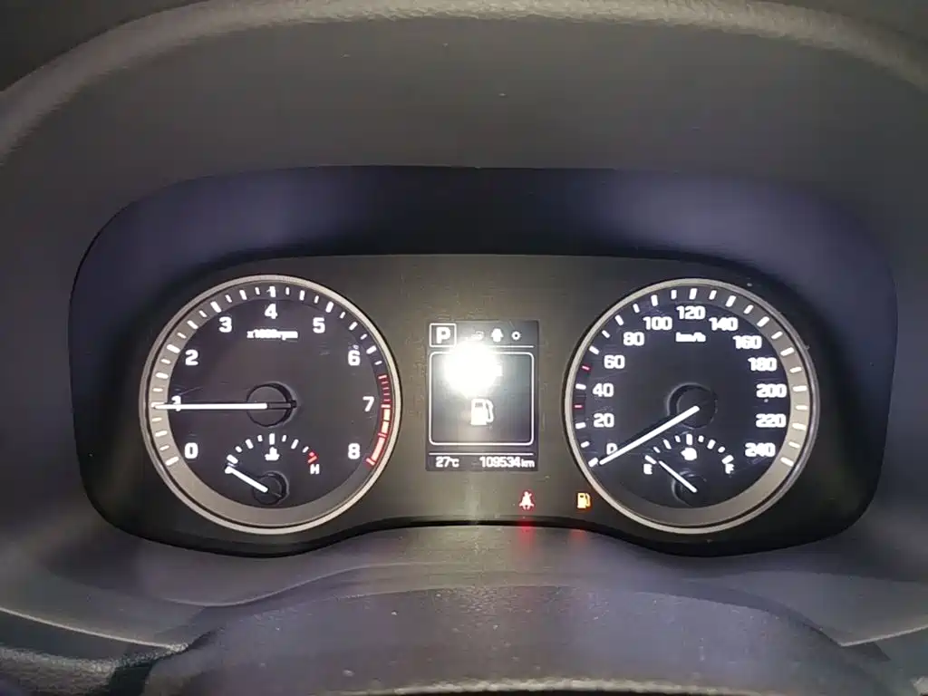 Hyundai Tucson 2018 — фото 12