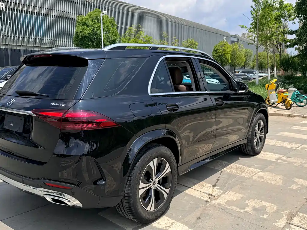 Mercedes-Benz GLE 2023 — фото 9