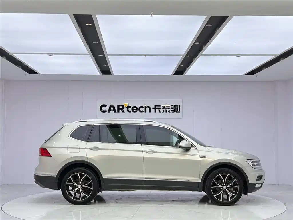 Volkswagen Tiguan L 2020 — фото 6