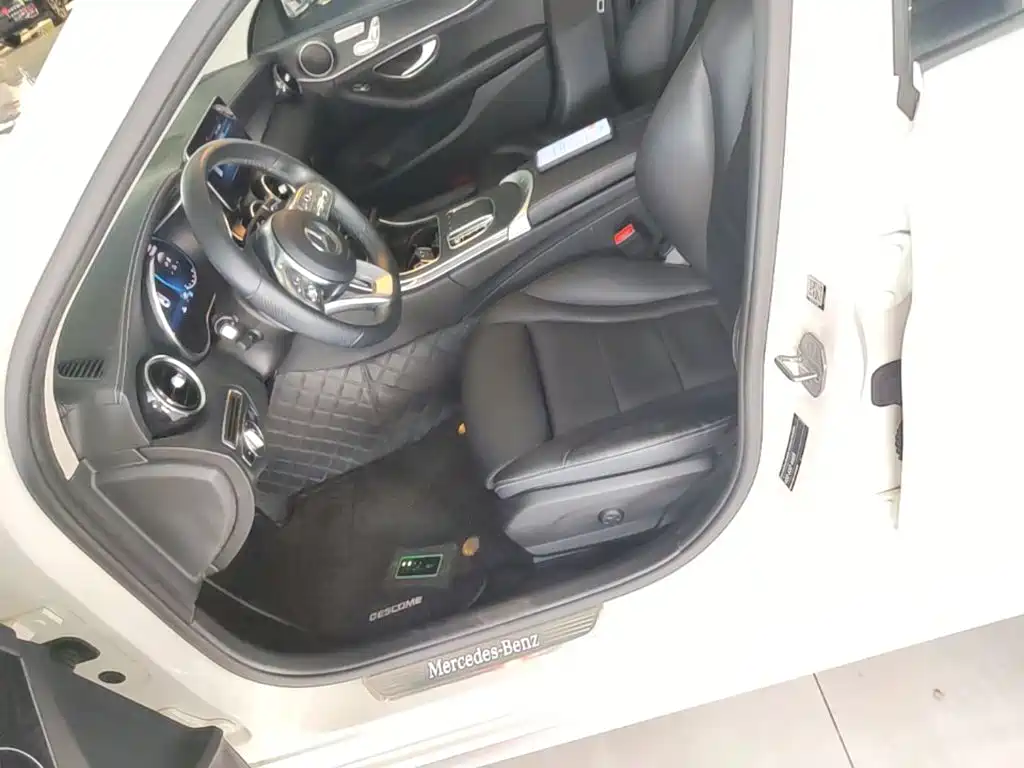 Mercedes-Benz C-Class 2019 — фото 15