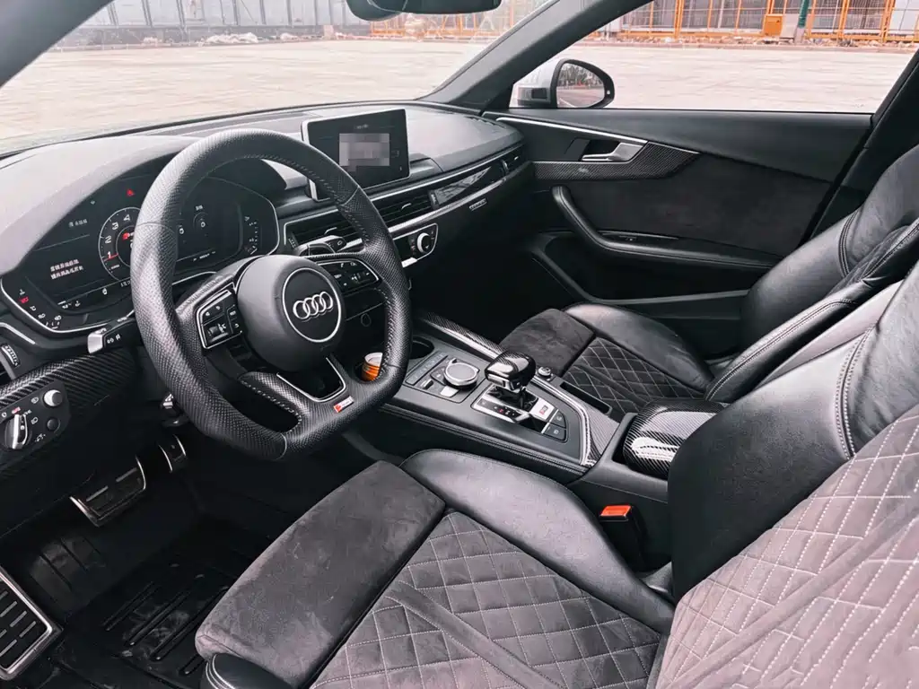 Audi RS 4 2019 — фото 4