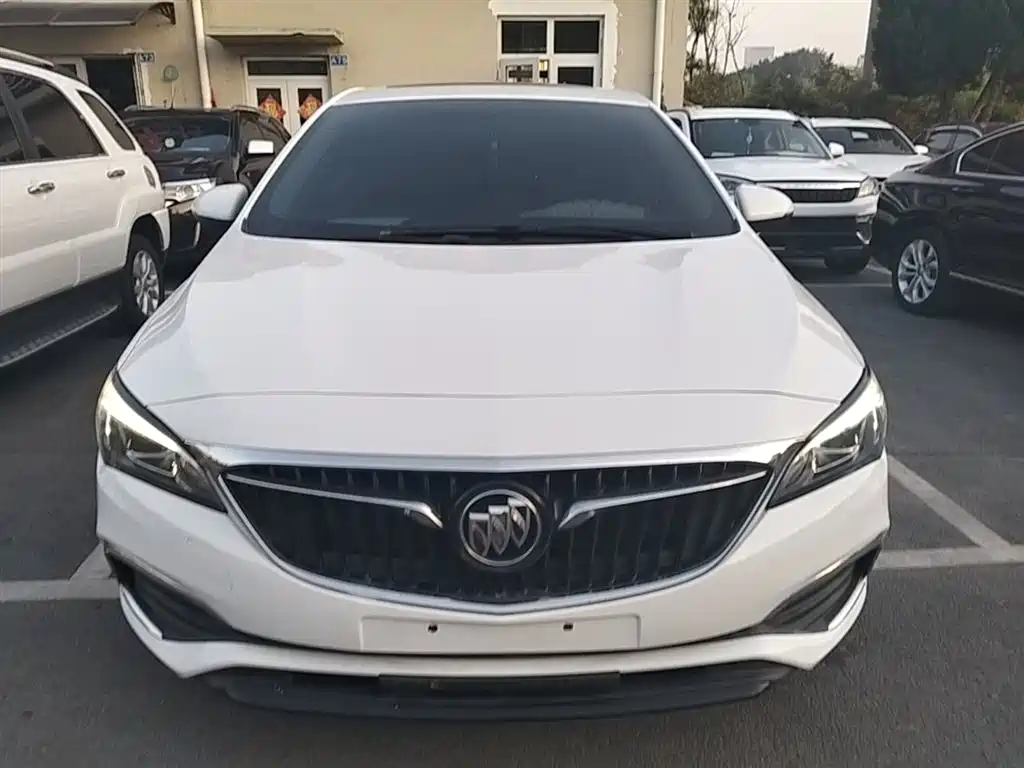 Buick Verano 2018 — фото 3