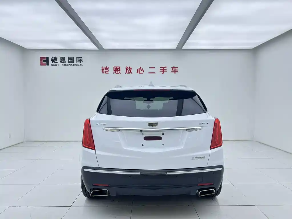 Cadillac XT5 2018 — фото 15